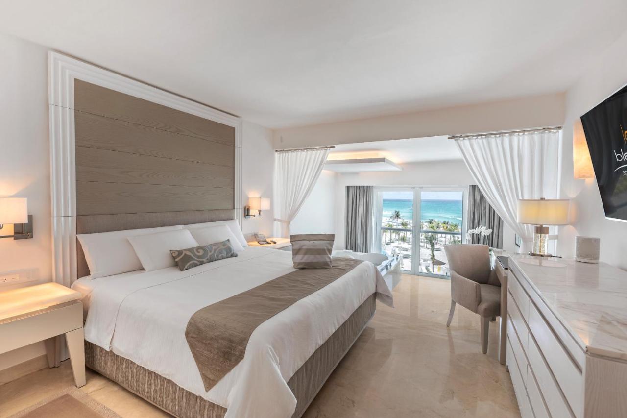 Royale Honeymoon Suite Oceanfront - King Size Bed,1589150806:JPEG