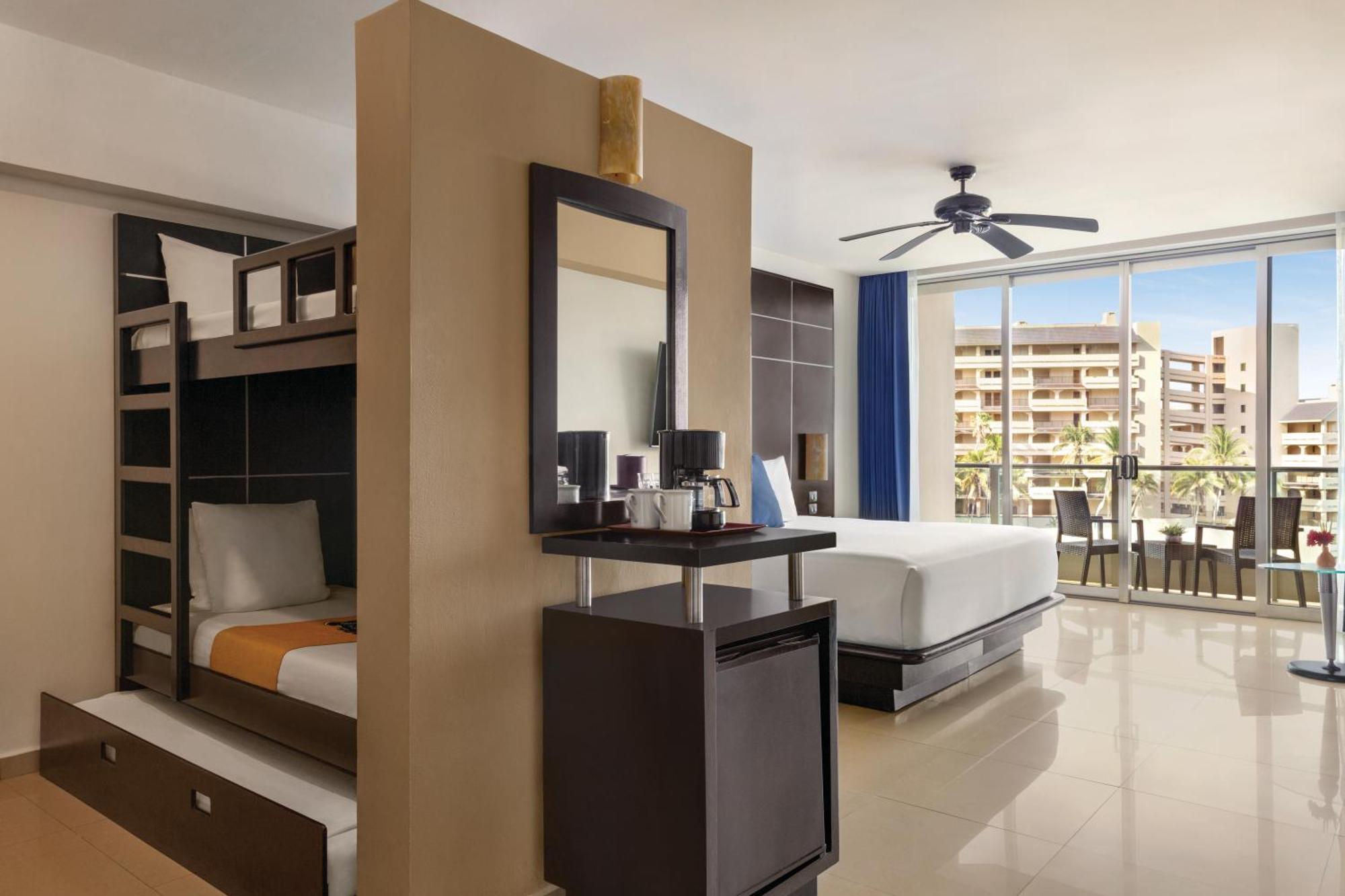 Family Suite One King Bed
