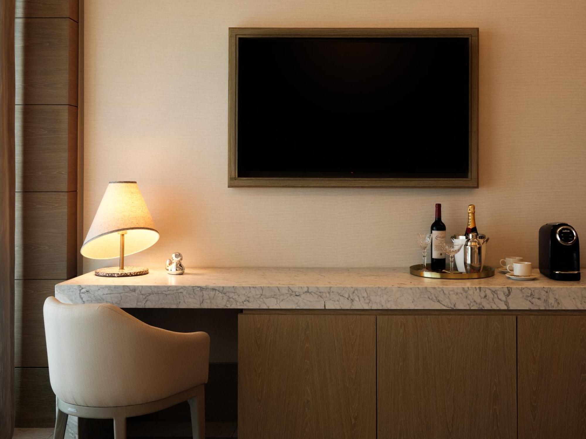 Delight King Room