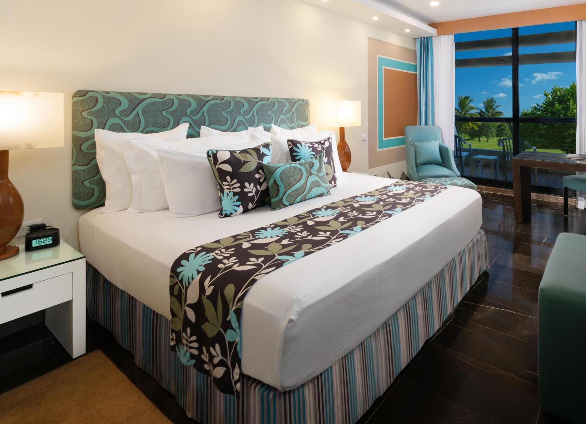 Pyramid Standard Room