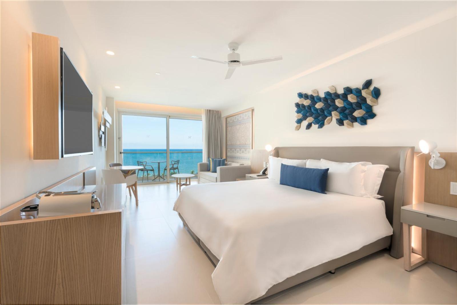 Luxury Junior Suite,1528667665:JPEG