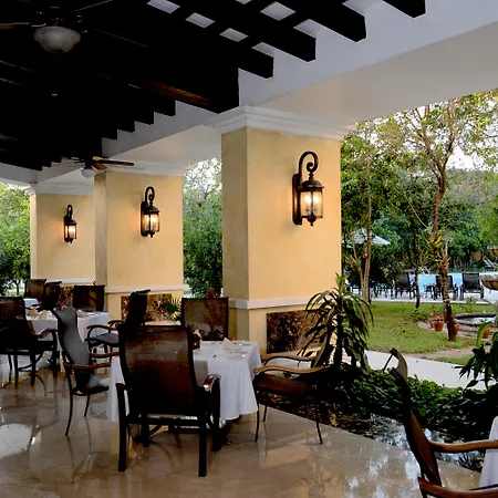 Courtyard By Marriott Cancun Airport-2