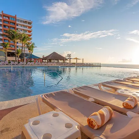 Crown Paradise Club Cancun-3